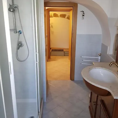 Tipico In Piccolo Borgo Abruzzese 아파트